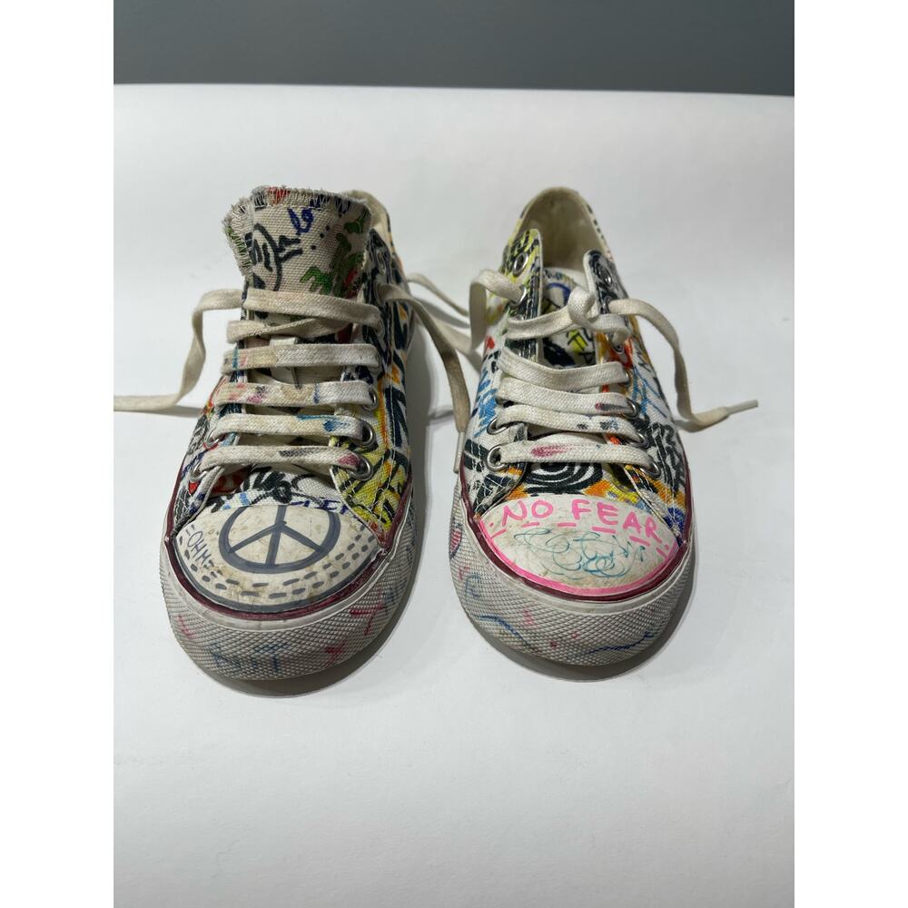 Vetements Graffiti Low Top Sneakers Size 4.5 US